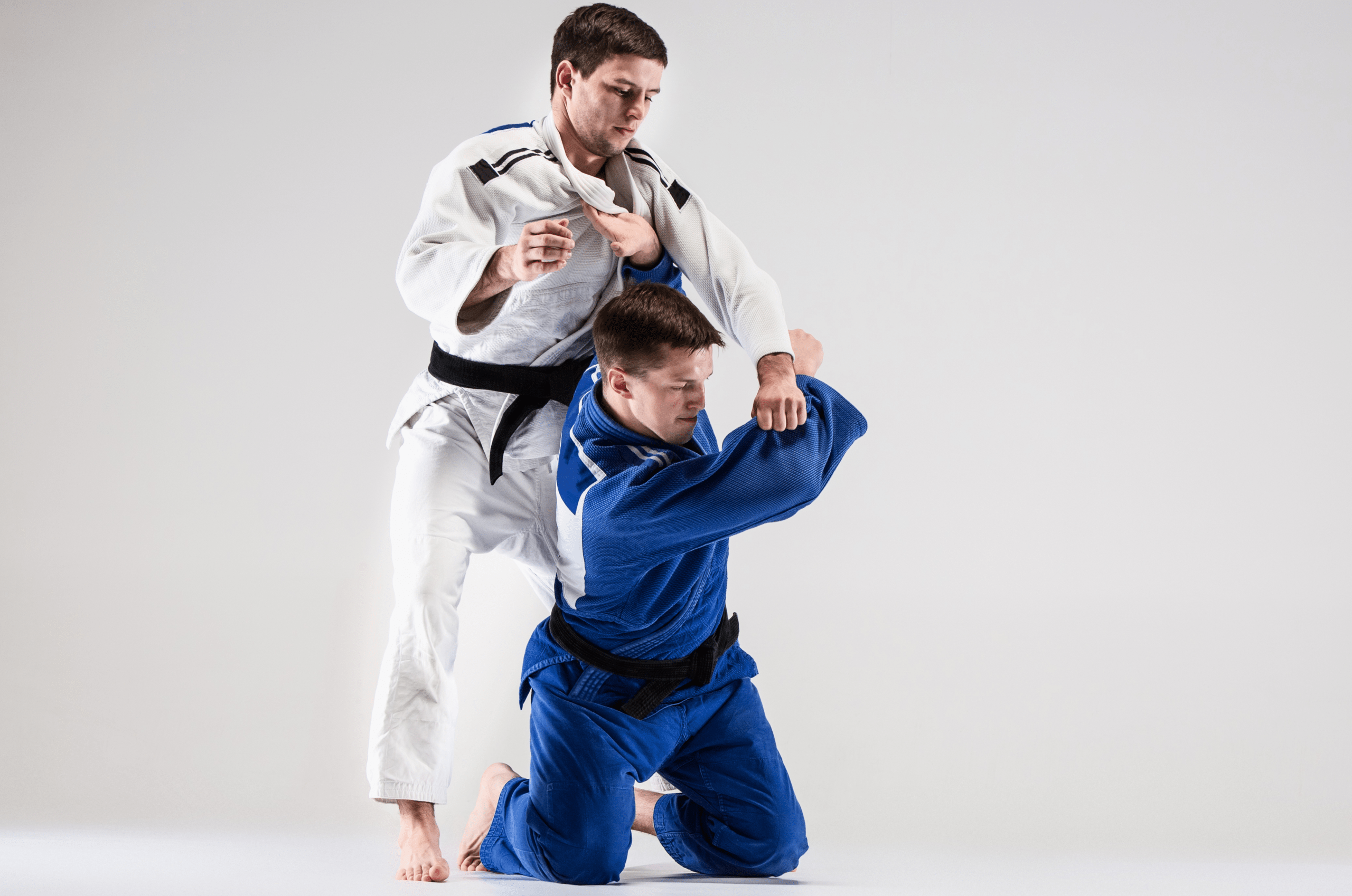 dos-luchadores-judokas-que-luchan-contra-hombres (5) 1 (1)