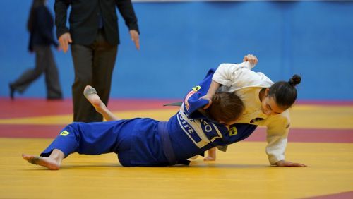 ABC7882